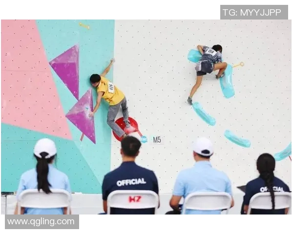 攀岩巨献：深入广州攀岩队默契配合的背后故事与训练秘诀